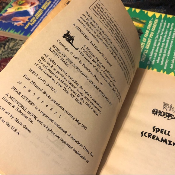 Lot of 5 Ghosts of Fear Street by R.L. Stine books - Picture 5 of 15